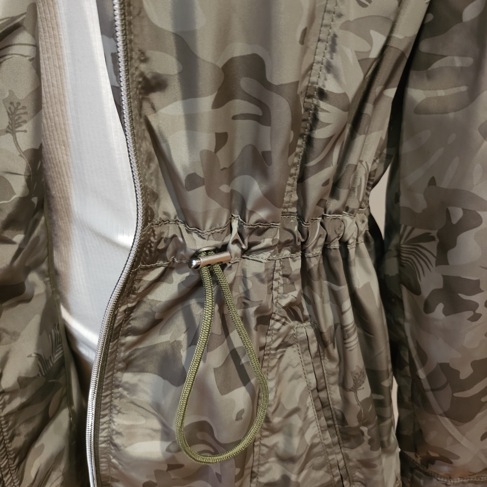 Tommy Bahama Women's Camouflage Utility Jacket - Picture 2 of 4